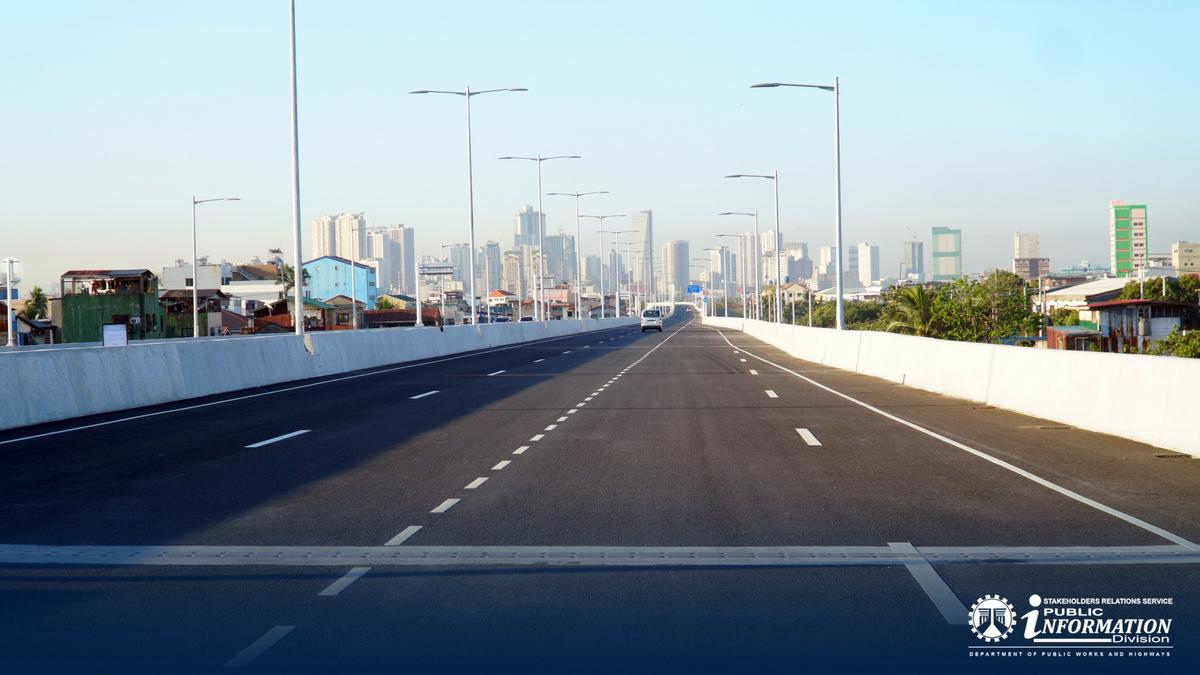 CALOOCAN-ESPAÑA SECTION OF NLEX-SLEX CONNECTOR OPENS