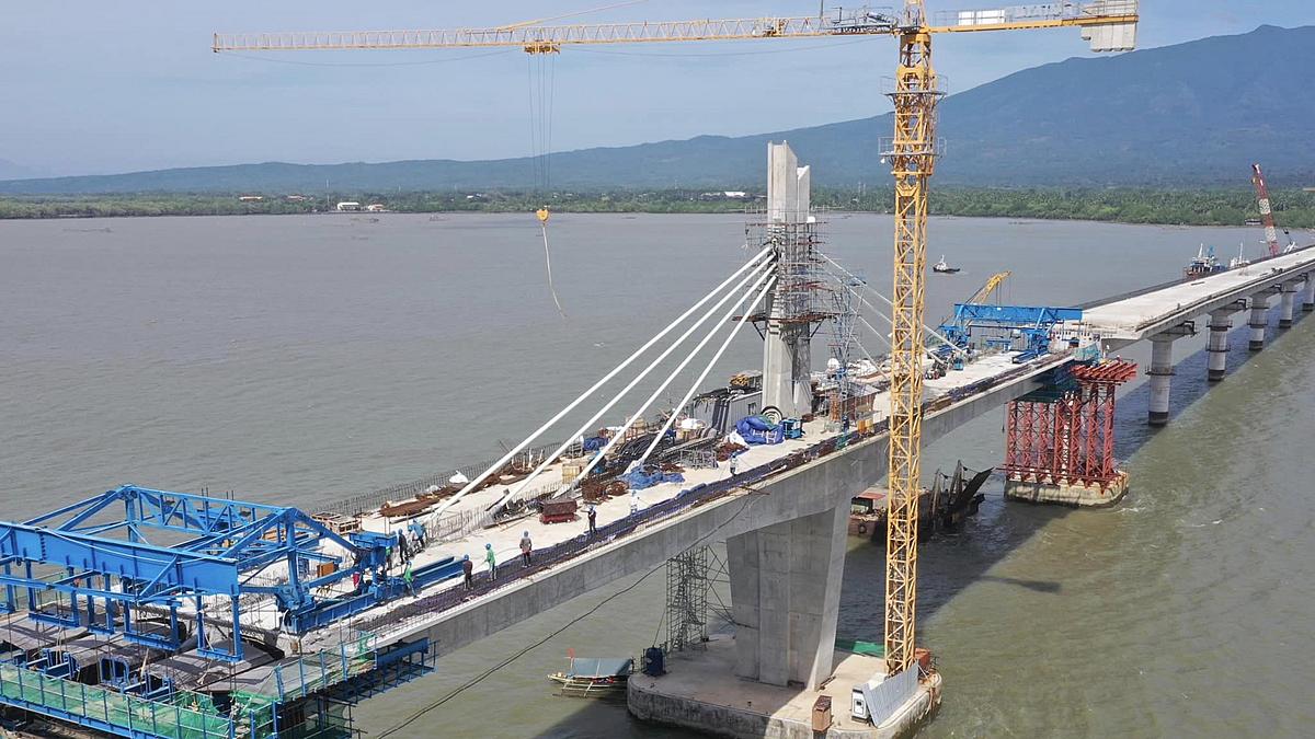DPWH OPTIMIZING EFFORT IN THE COMPLETION OF PANGUIL BAY BRIDGE PROJECT NOW AT 89%