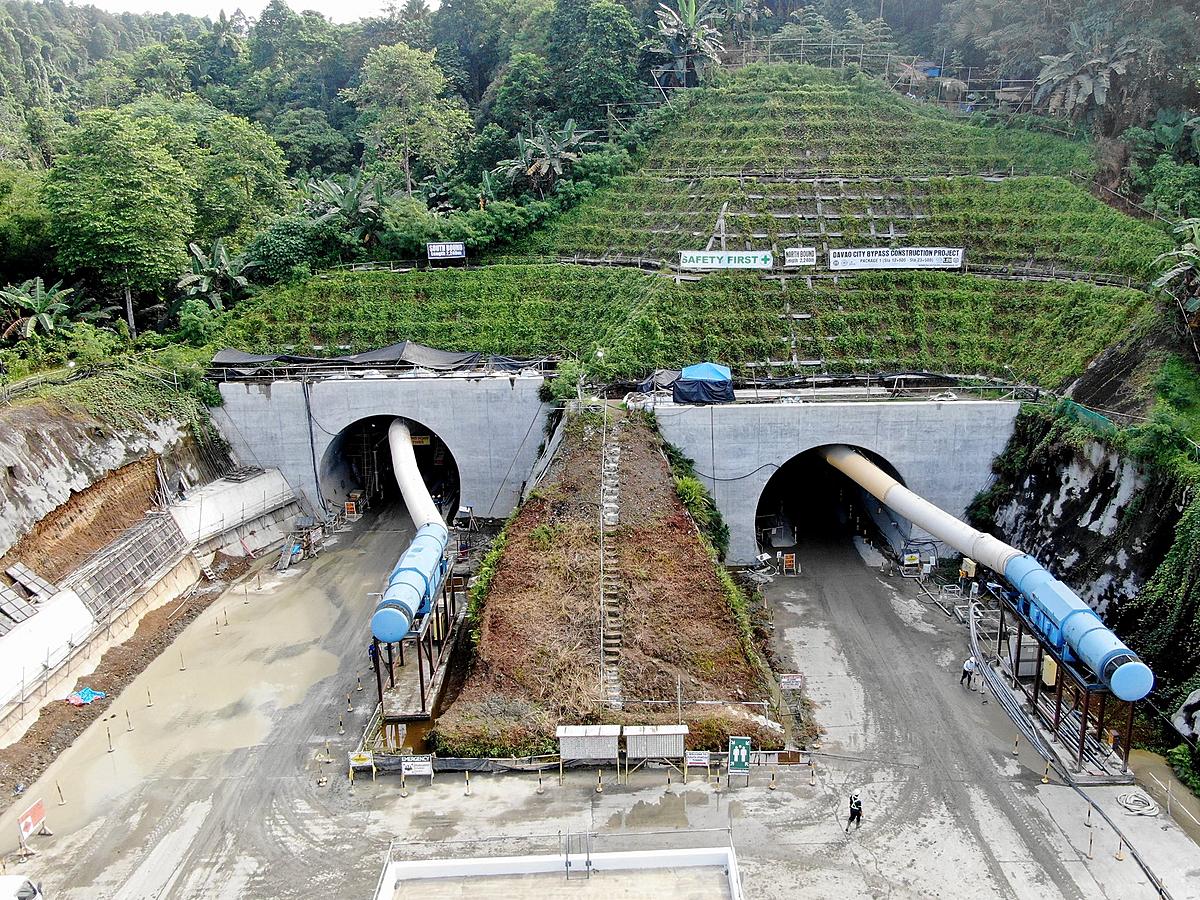CEREMONIAL TUNNEL BREAKTHROUGH MARKS MAJOR MILESTONE IN DAVAO CITY BYPASS PROJECT