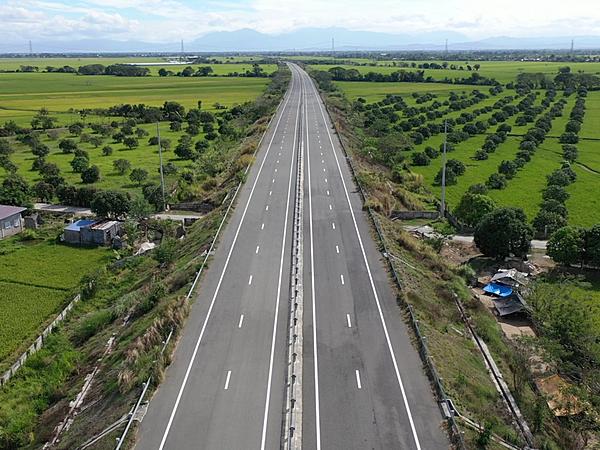 DPWH REPORTS MAJOR PROGRESS ON CLLEX PHASE I; FULL CONNECTION BETWEEN SCTEX TARLAC AND MAHARLIKA HIGHWAY CABANATUAN EXPECTED BY JULY 2025
