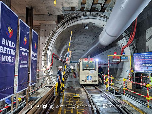 Marcos Pushes to Fast-Track Metro Manila Subway Segment